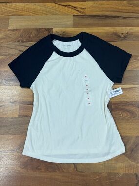 Old Navy white and navy baseball tee